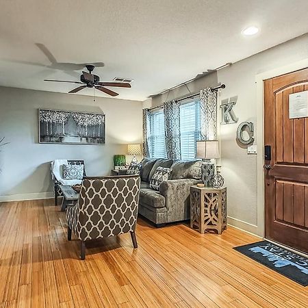 Quiet Plaza Two Bedroom 2 Bathroom Kansas City Eksteriør bilde