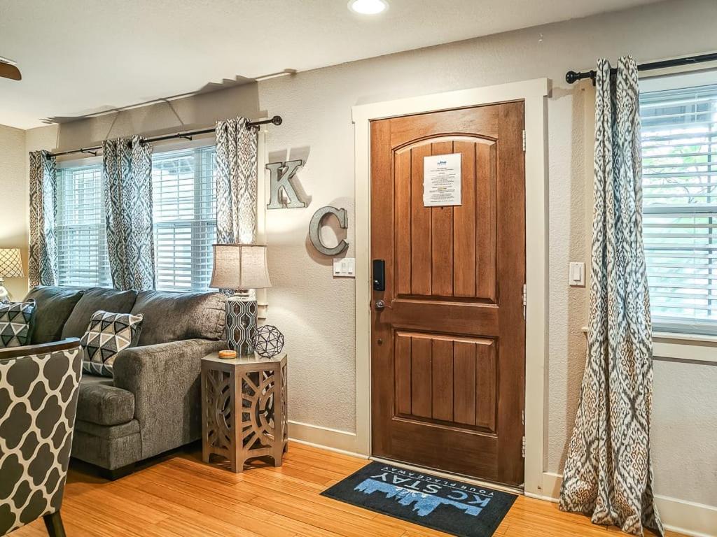 Quiet Plaza Two Bedroom 2 Bathroom Kansas City Eksteriør bilde