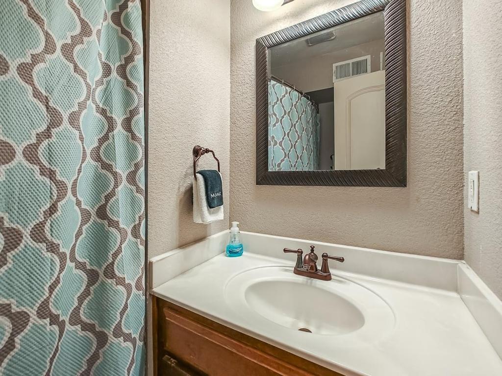 Quiet Plaza Two Bedroom 2 Bathroom Kansas City Eksteriør bilde